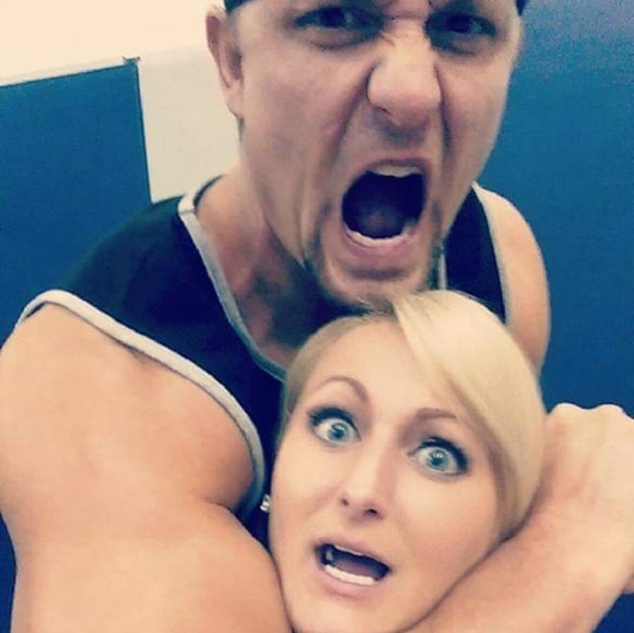 Hi! - Picture 1 of 4